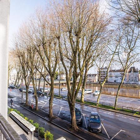 Appartamento Le Gambetta - T3 Standing Avec Parking, Wifi, Netflix Laval  Esterno foto