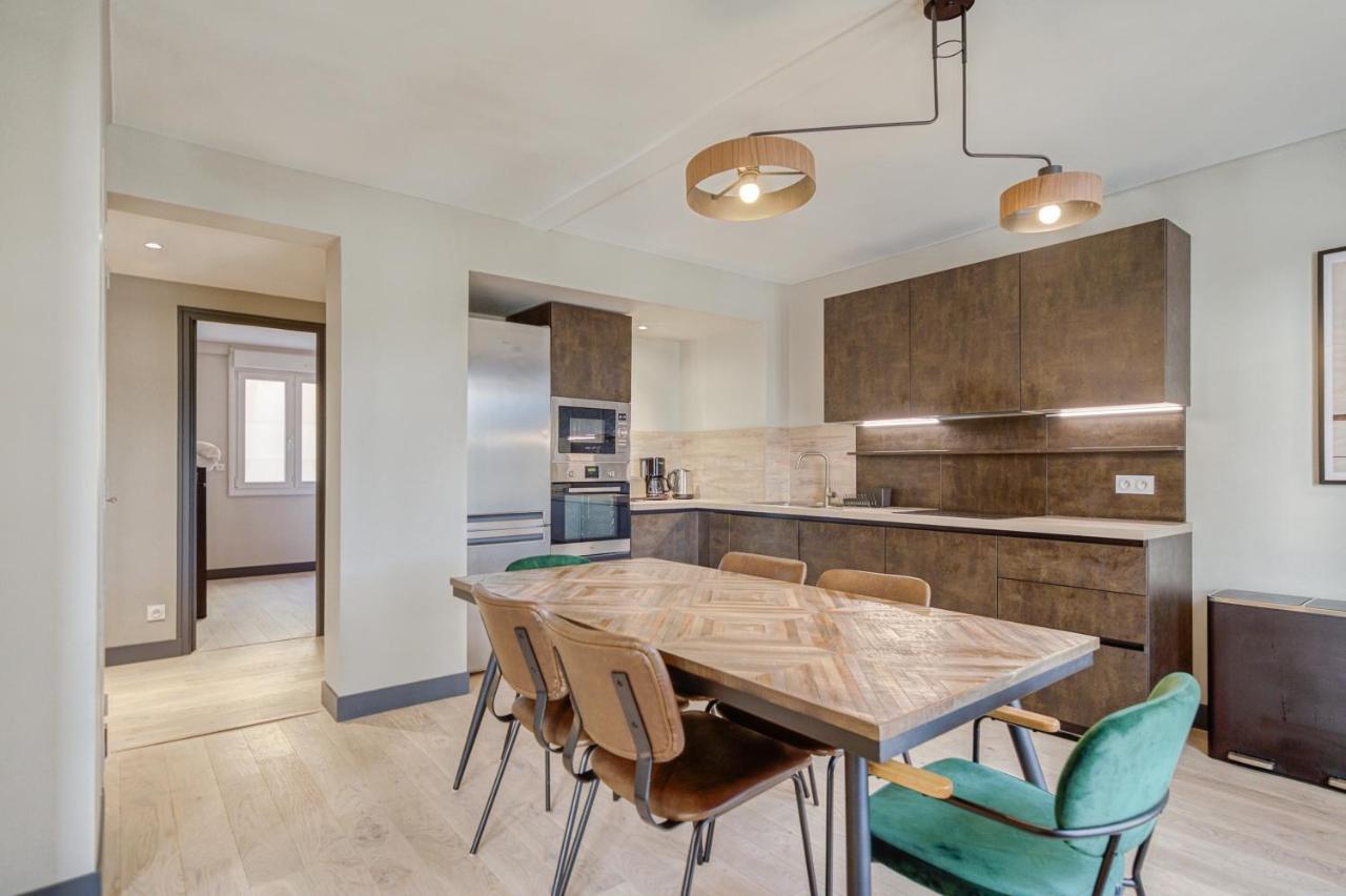 Appartamento Le Gambetta - T3 Standing Avec Parking, Wifi, Netflix Laval  Esterno foto