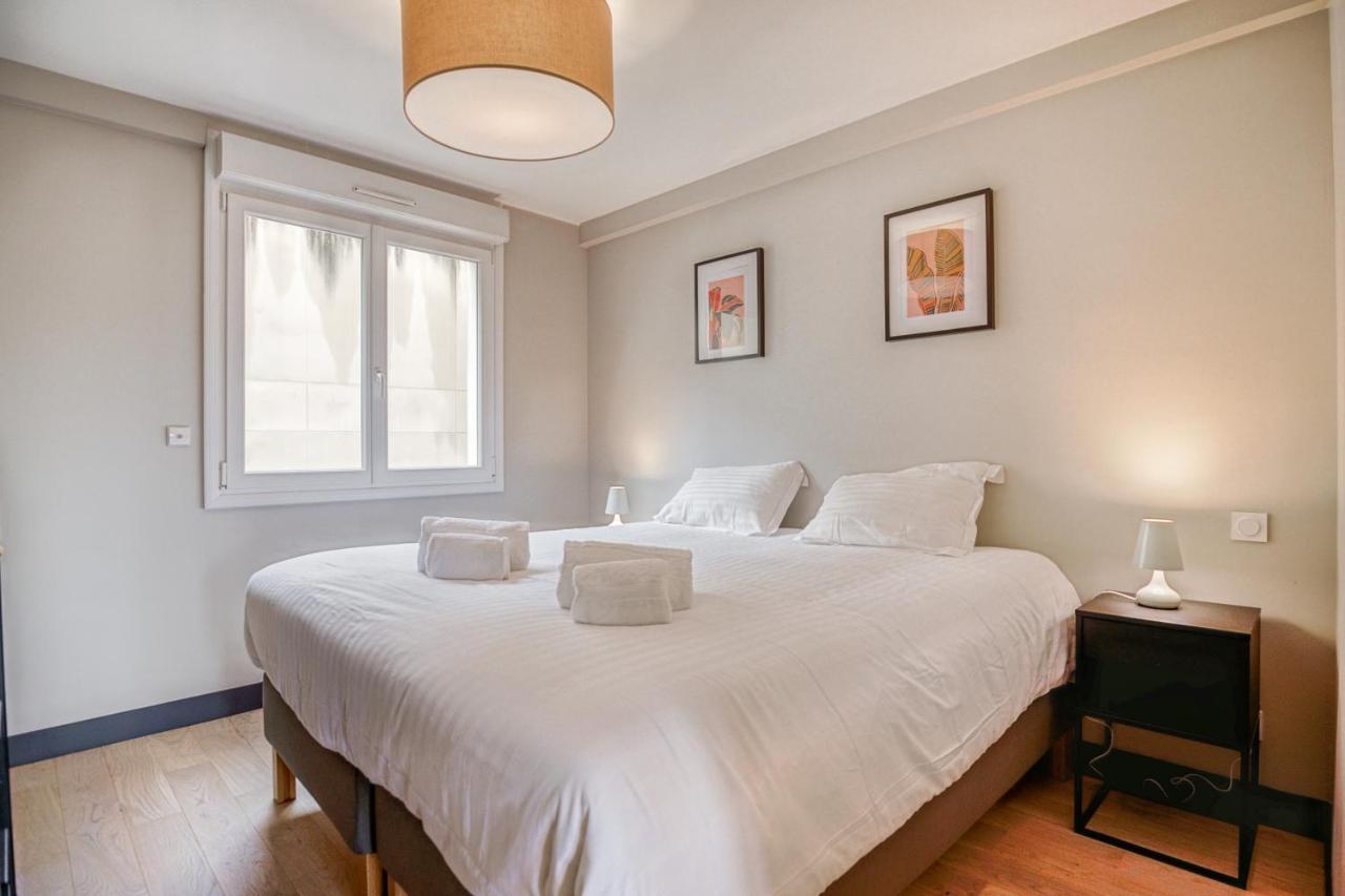 Appartamento Le Gambetta - T3 Standing Avec Parking, Wifi, Netflix Laval  Esterno foto