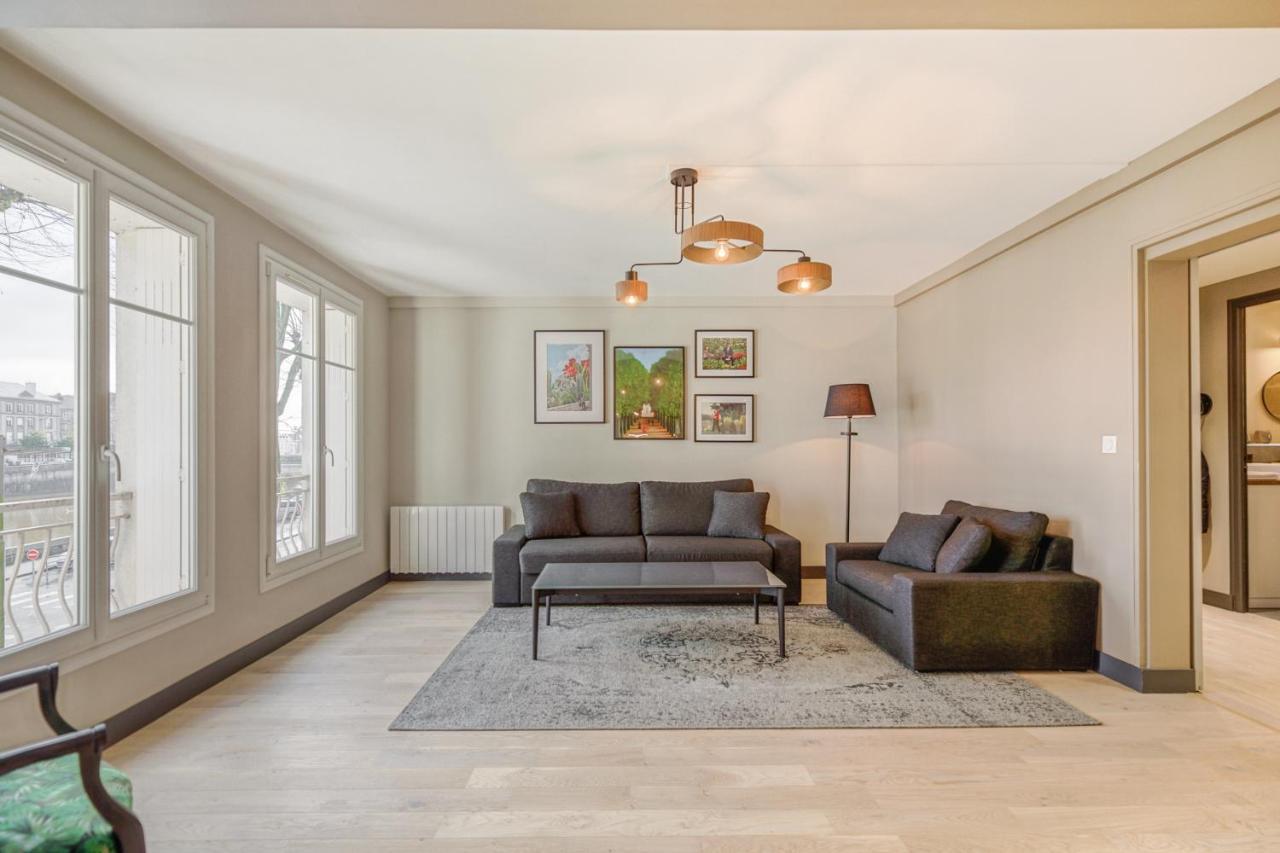 Appartamento Le Gambetta - T3 Standing Avec Parking, Wifi, Netflix Laval  Esterno foto