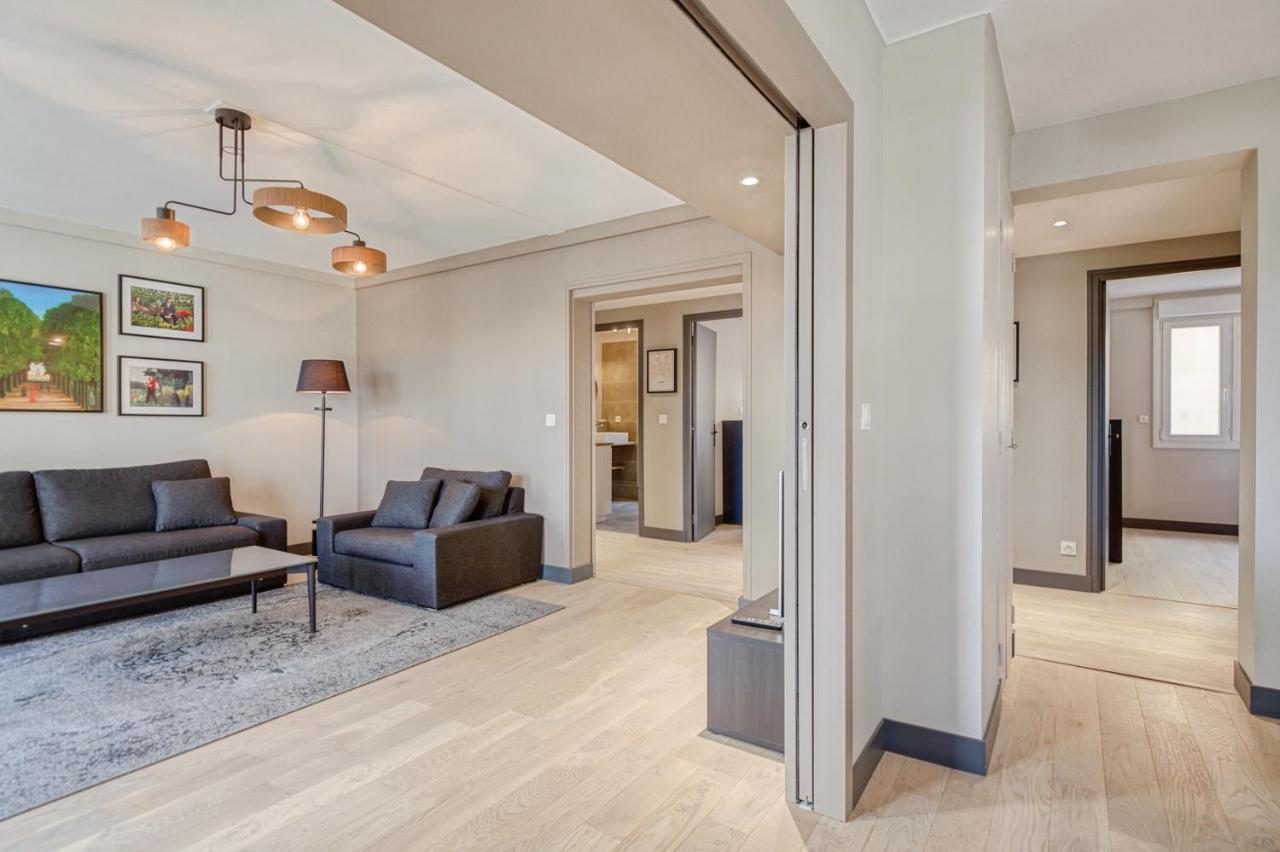 Appartamento Le Gambetta - T3 Standing Avec Parking, Wifi, Netflix Laval  Esterno foto